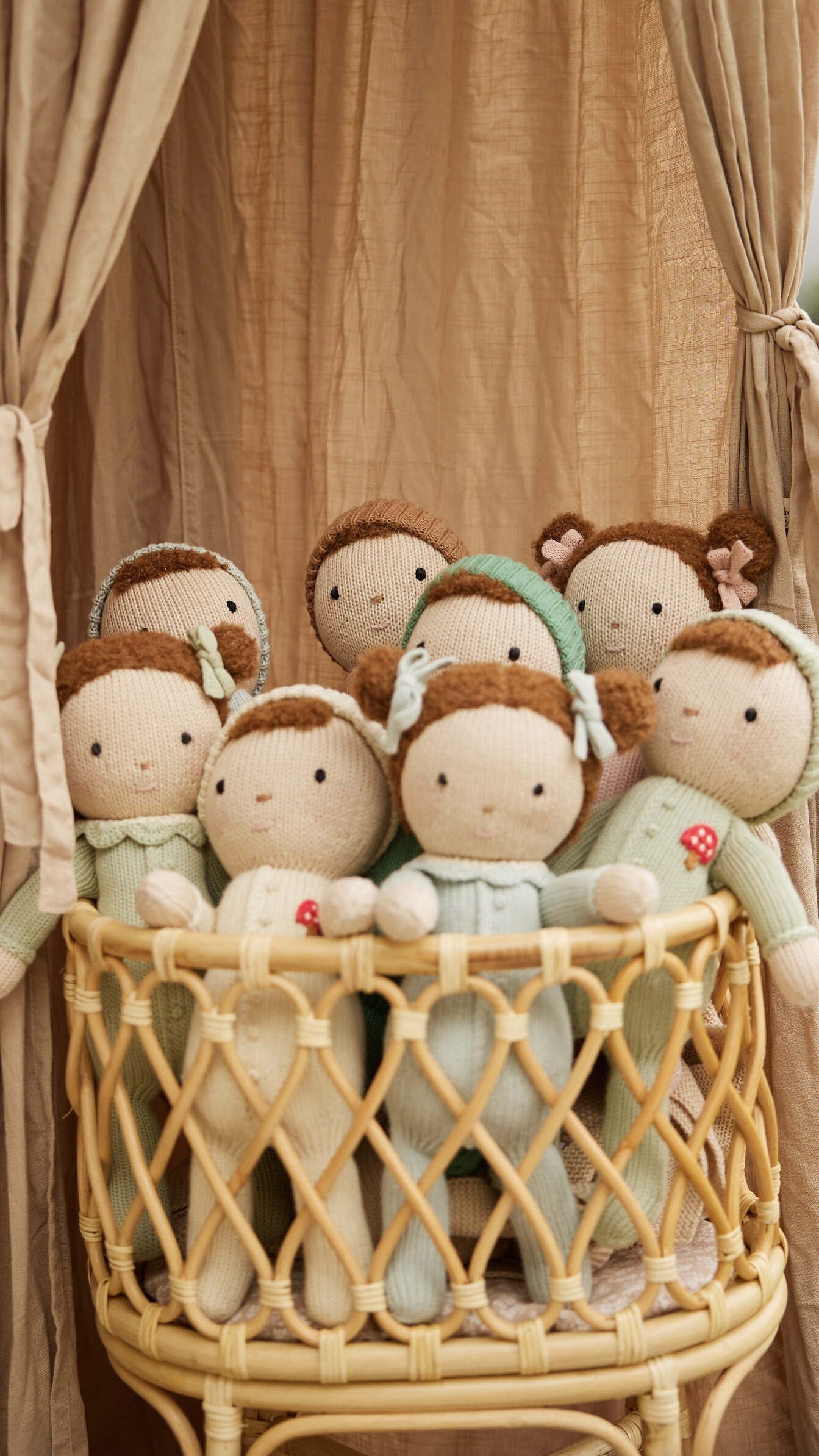DOLLS