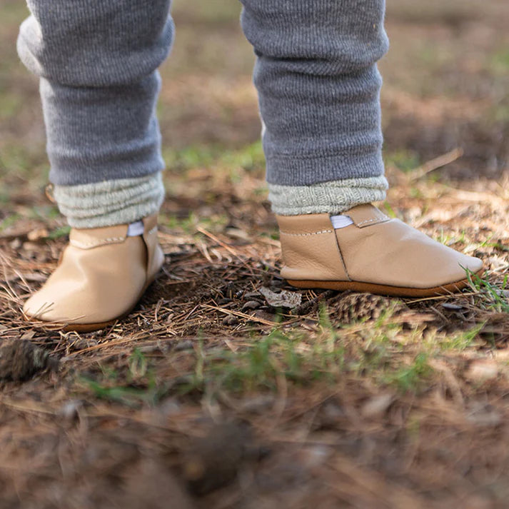 MOCS CITY BEIGE