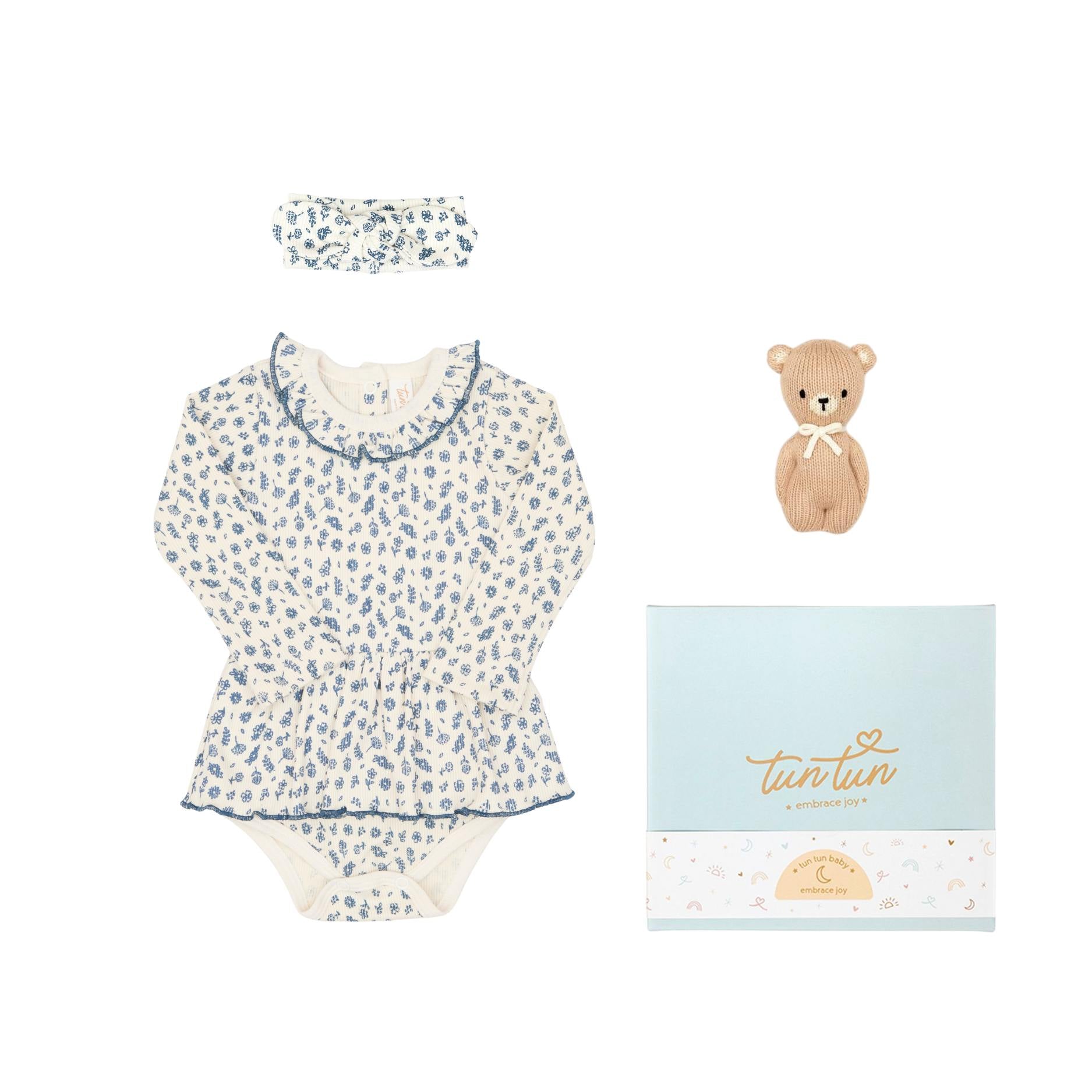 Ajuar 3pcs  Body Vestido + Vincha Flores Perla de Algodón Rib + Osito Algodón Pima