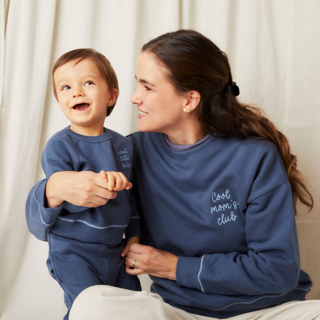 Polera Oversize Mamá Azul de algodón franelado