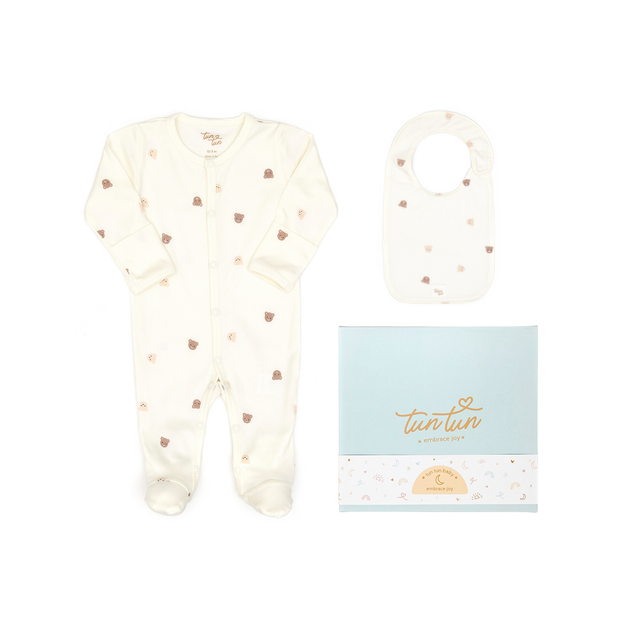 AJUAR ENTERIZO DE ALGODÓN PIMA + BABERO GRANDE + CAJITA DE REGALO